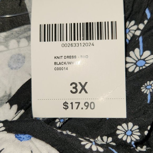 NWT Forever21 Black with Floral print wrap dress - Picture 6 of 7